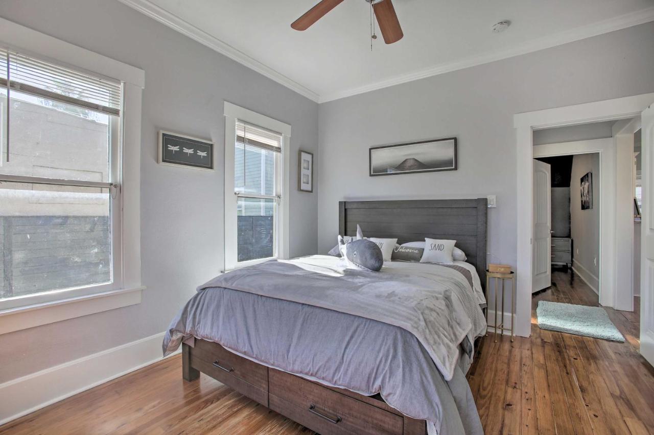 Cozy Beach Bungalow Near Galveston Seawall And Pier Exterior foto