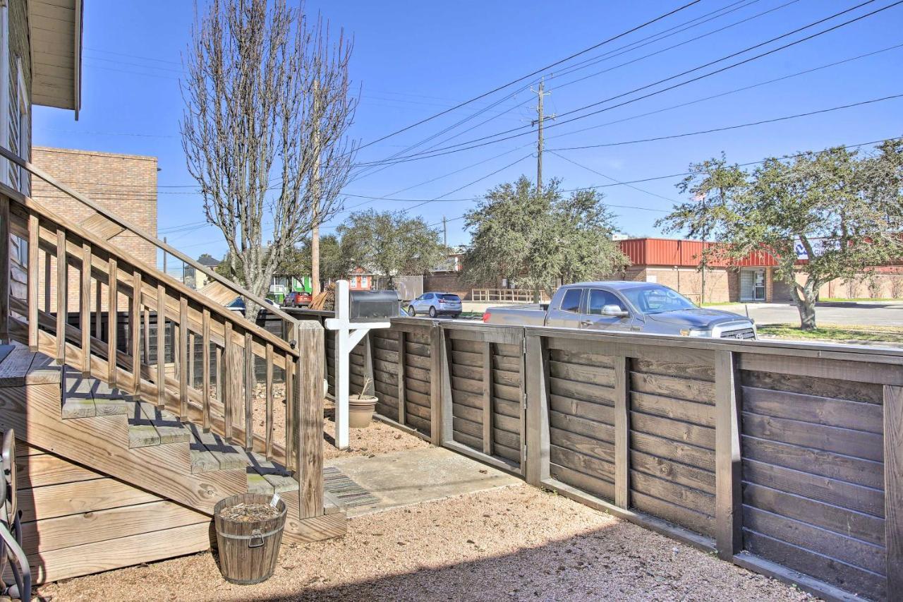 Cozy Beach Bungalow Near Galveston Seawall And Pier Exterior foto